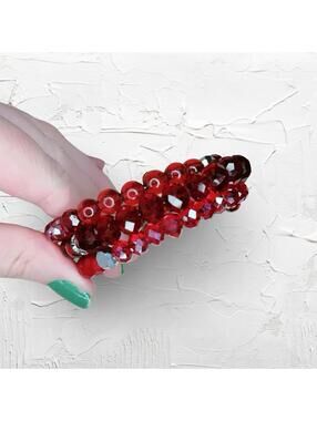 667. Wire Wrap Handmade Red Beaded Bracelet